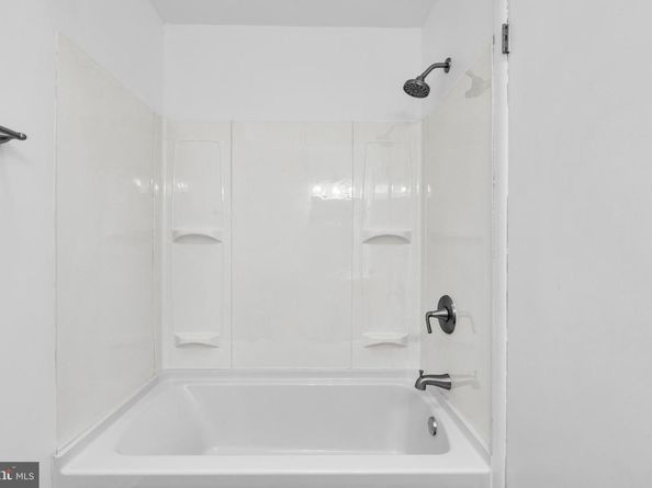 7831 Lorna Drive, Philadelphia PA 19111