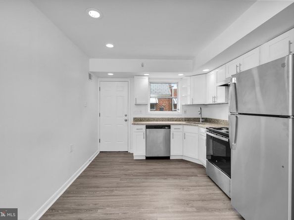 7831 Lorna Drive, Philadelphia PA 19111