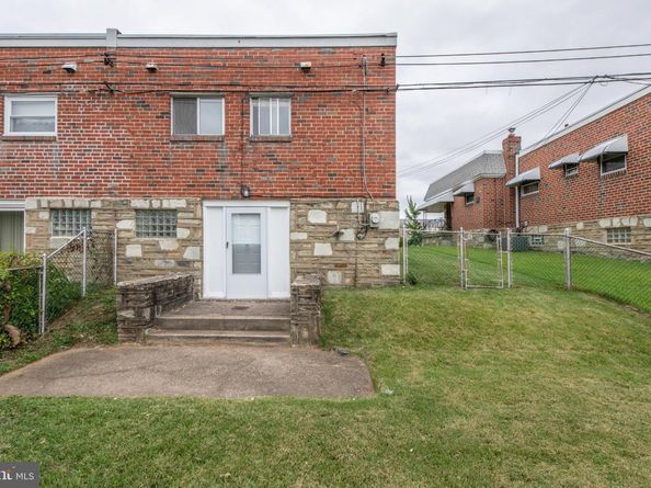 7831 Lorna Drive, Philadelphia PA 19111