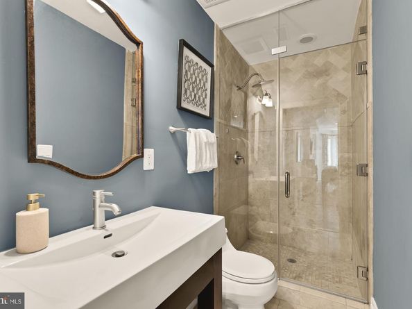 1918 15TH Street NW 2, Washington DC 20009