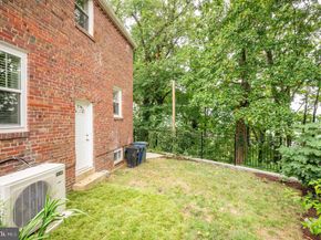 2444 S Oakland Street, Arlington VA 22206