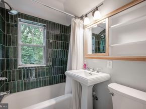 2444 S Oakland Street, Arlington VA 22206