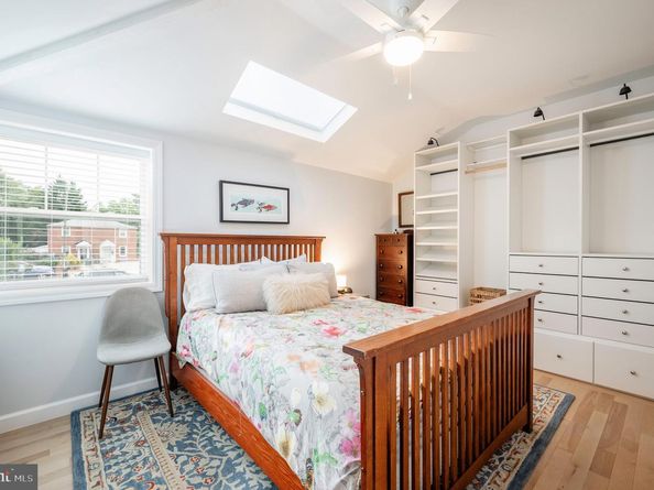 2444 S Oakland Street, Arlington VA 22206