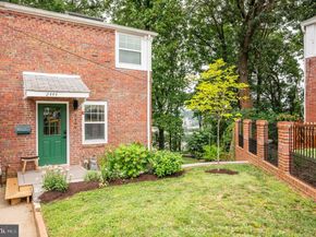 2444 S Oakland Street, Arlington VA 22206