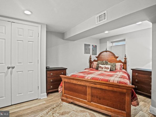 2410 21st Place NE, Washington DC 20018
