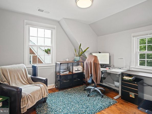 2410 21st Place NE, Washington DC 20018