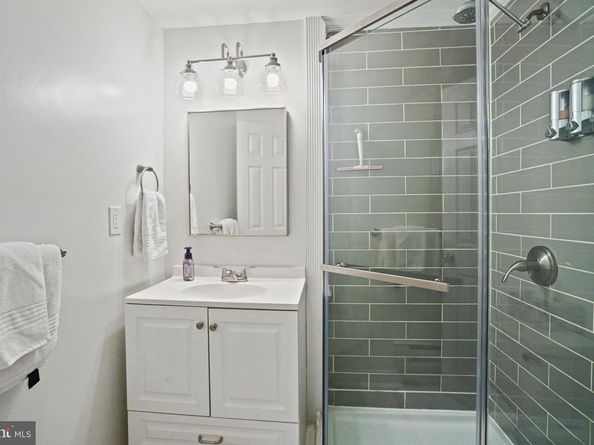 2410 21st Place NE, Washington DC 20018