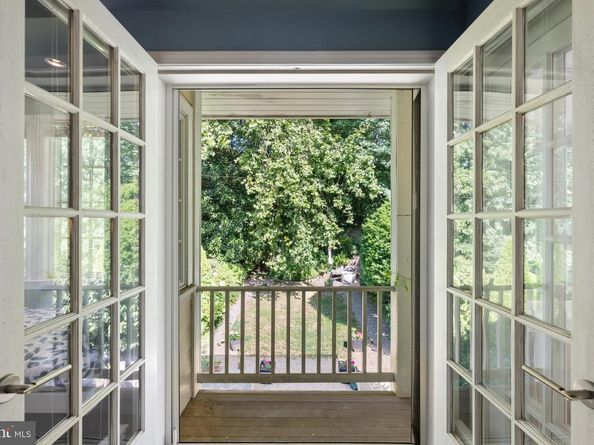 3915 47TH Street NW, Washington DC 20016