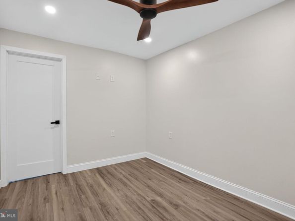 1300 S 6TH Street, Philadelphia PA 19147