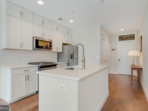 2000 Clarendon Boulevard 307, Arlington VA 22201