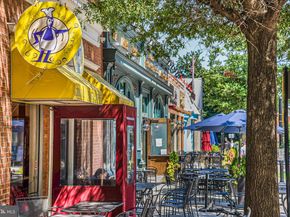 2000 Clarendon Boulevard 307, Arlington VA 22201
