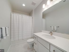2000 Clarendon Boulevard 307, Arlington VA 22201