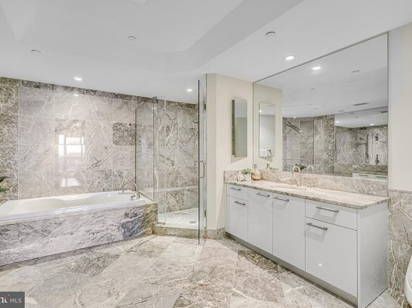 1881 N Nash Street 1706, Arlington VA 22209