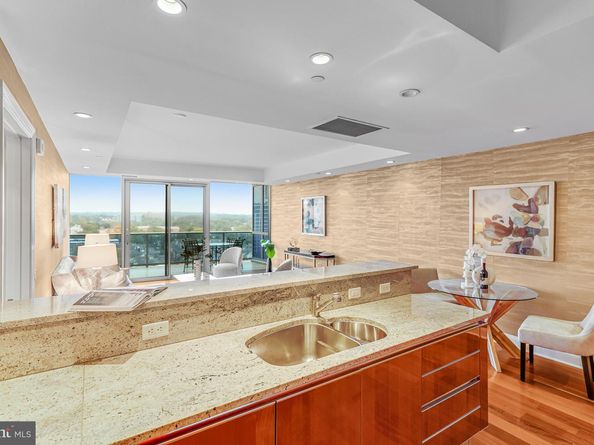 1881 N Nash Street 1706, Arlington VA 22209