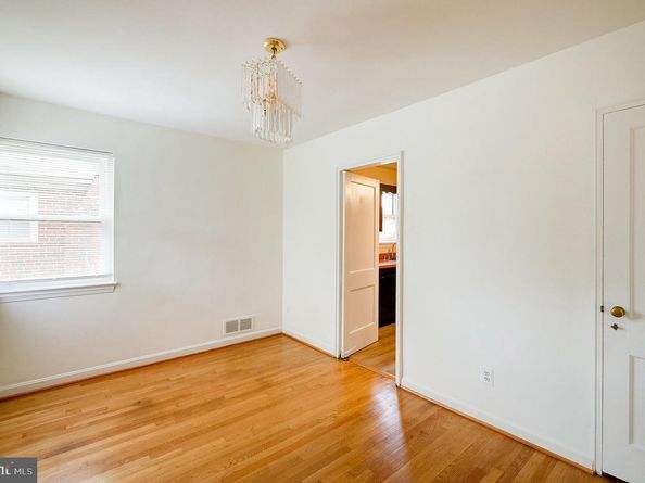 6159 1st Place NE, Washington DC 20011