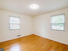 6159 1st Place NE, Washington DC 20011