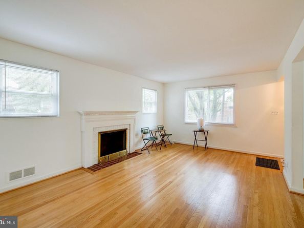 6159 1st Place NE, Washington DC 20011