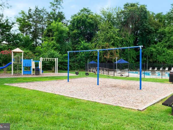 3704 Persimmon Circle, Fairfax VA 22031