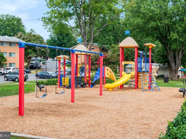 3704 Persimmon Circle, Fairfax VA 22031