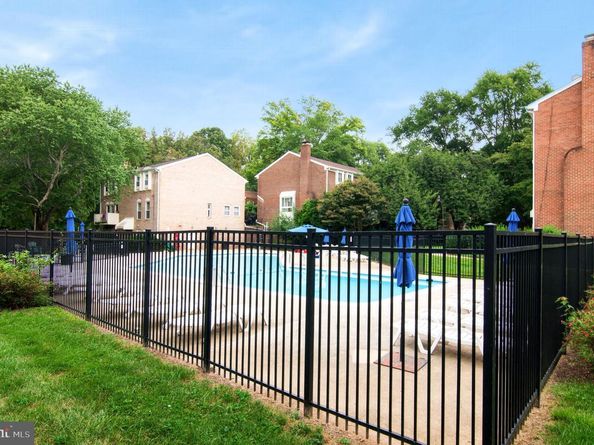 3704 Persimmon Circle, Fairfax VA 22031