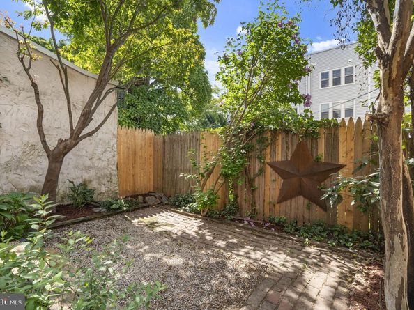 1360 Marlborough Street, Philadelphia PA 19125