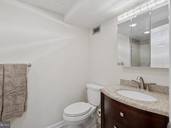 11118 Valley Forge Circle 1118, King Of Prussia PA 19406