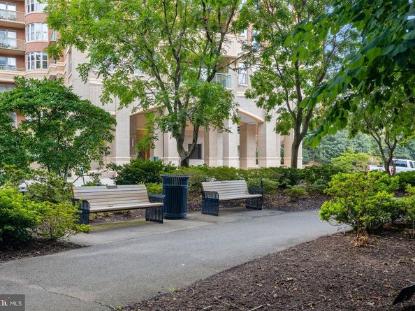 11776 Stratford House Place 507, Reston VA 20190