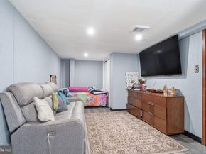 3549 Chalfont Drive, Philadelphia PA 19154