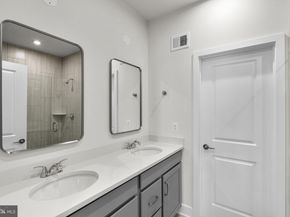 1 Aviation Place TARYN 24F2, Herndon VA 20171
