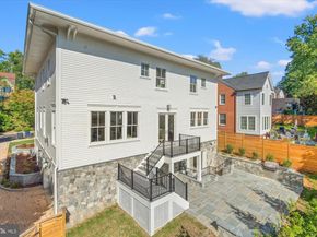 5022 Cathedral Avenue NW, Washington DC 20016