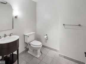 1500 Chestnut Street 20I, Philadelphia PA 19102