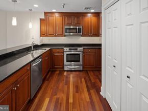 1500 Chestnut Street 20I, Philadelphia PA 19102