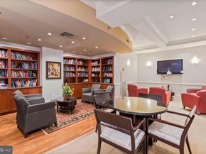 1500 Chestnut Street 20I, Philadelphia PA 19102