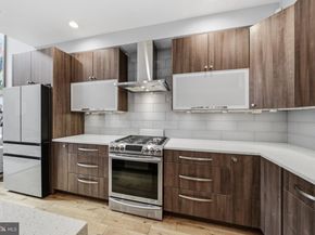237 W Thompson Street, Philadelphia PA 19122