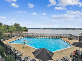 501 Slaters Lane 1407, Alexandria VA 22314