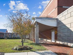 501 Slaters Lane 1407, Alexandria VA 22314