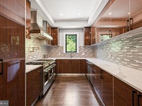 1332 Mccay Lane, Mclean VA 22101