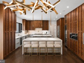 1332 Mccay Lane, Mclean VA 22101