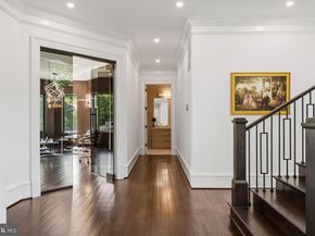 1332 Mccay Lane, Mclean VA 22101