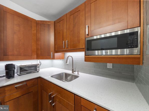 1810 Rittenhouse Square 610, Philadelphia PA 19103