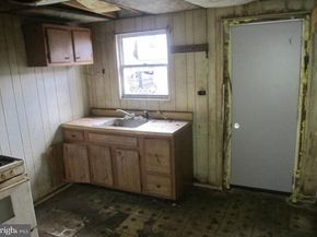 1444 N Robinson Street, Philadelphia PA 19151