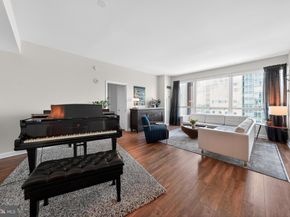 901 N Penn Street R1604, Philadelphia PA 19123