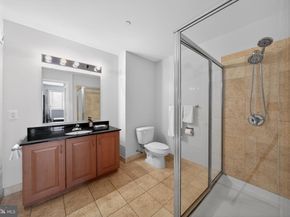 901 N Penn Street R1604, Philadelphia PA 19123