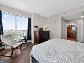 901 N Penn Street R1604, Philadelphia PA 19123