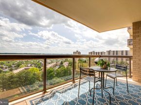 203 Yoakum Parkway 1520, Alexandria VA 22304