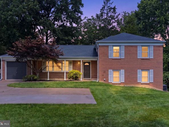 754 Barbaralynn Place, Herndon VA 20170