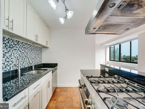 4390 Lorcom Lane 810, Arlington VA 22207