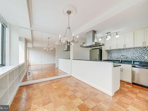 4390 Lorcom Lane 810, Arlington VA 22207