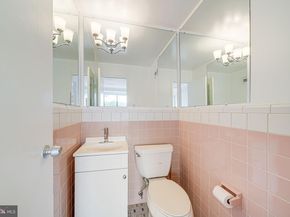 4390 Lorcom Lane 810, Arlington VA 22207