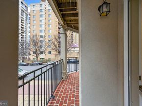 1320 N Wayne Street 102, Arlington VA 22201
